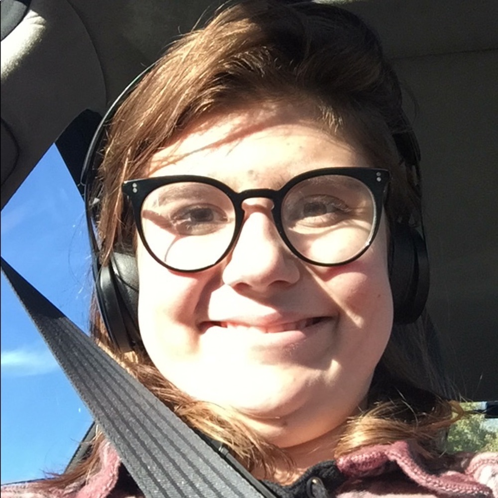 Meet your Posher, Hannah